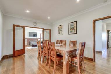 Seashells Lakes Entrance