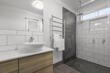 The Beaches on Lakes