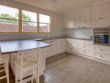 Carrick Fergus - Centrally located family home