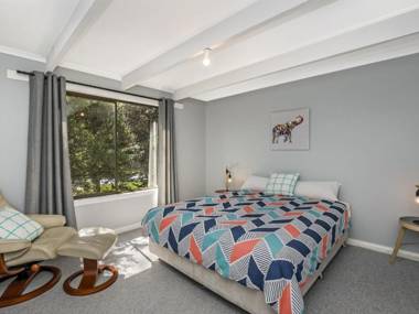 East Tempy - House & Bungalow