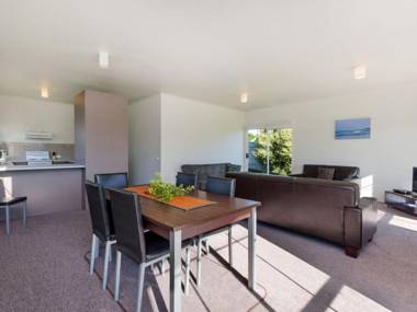 Julieanne - South beach home made for families