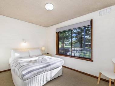 Eastern Beach Units #3