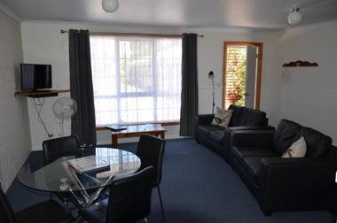 Castaway Holiday Apartments