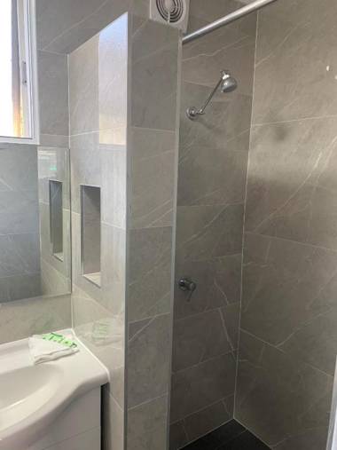 High Mountains Motor Inn