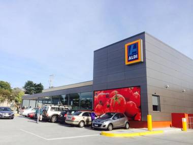 Box Hill Studio Apartment 2