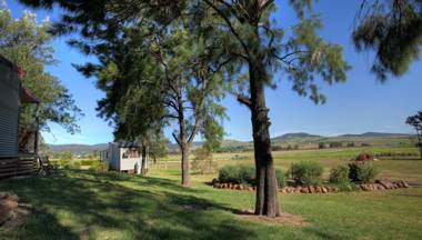 Killarney View Cabins and Caravan Park