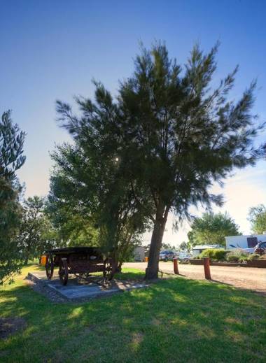 Killarney View Cabins and Caravan Park