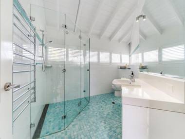 Horizons at Hyams Beach 4pm Check Out Sundays