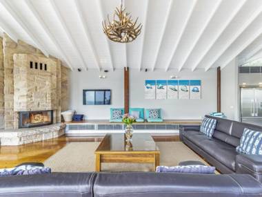 Horizons at Hyams Beach 4pm Check Out Sundays