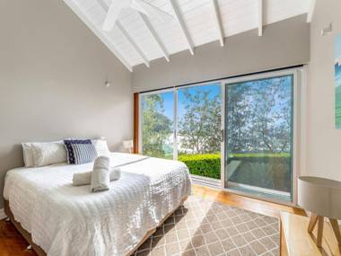 Horizons at Hyams Beach 4pm Check Out Sundays