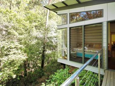 Hyams Retreat 4pm Check Out Sundays