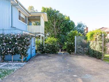 Hyams Seaside Apartment 4pm Check Out Sundays