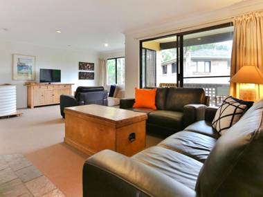 Take Time at Hyams Beach 4pm Check Out Sundays