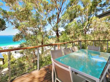 Aqua Pure at Hyams Beach 4pm Check Out Sundays