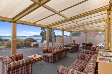 Amoshouse & Swansea Ocean Villas