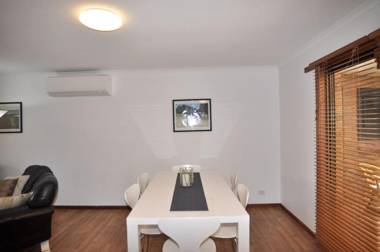 PALM WATERS 4 - PET FRIENDLY (OUTSIDE ONLY)