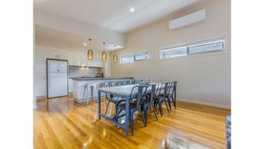 SAIL AWAY - INLET SIDE