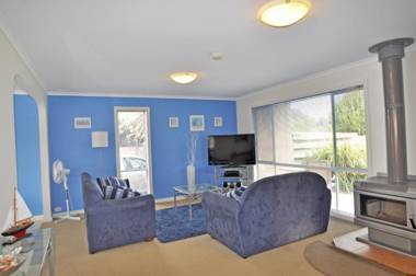 THE ESPLANADE 4 - FREE WIFI & FOXTEL INCLUDED