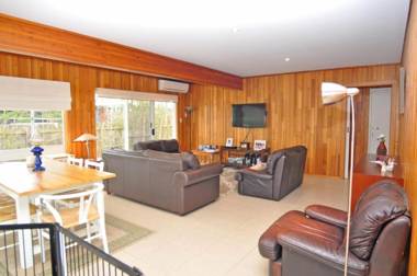 WELCOME BREAK - PET FRIENDLY