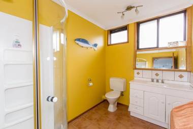 HOLIDAY ON NAUTILUS INVERLOCH