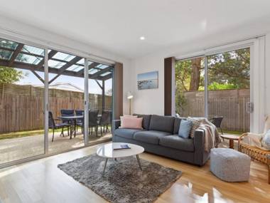 NORMANBY COASTAL - FREE WIFI NETFLIX and ALL LINEN INCLUDED