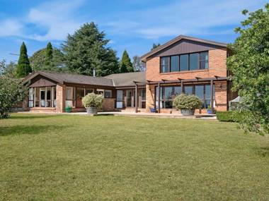 Warrington Park - Bendooley Hill