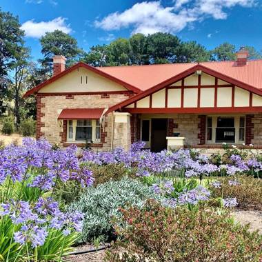 Amongst the Vines Deluxe Retreat