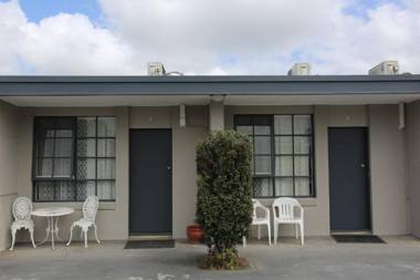 Beaconsfield Lodge Motel