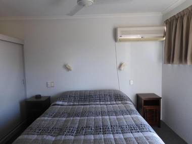 Reef Adventureland Motor Inn