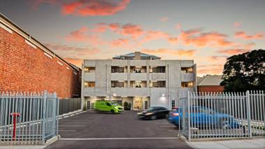 Semaphore Splash Apartments