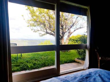 A 20 Acre private getaway with unforgettable views!