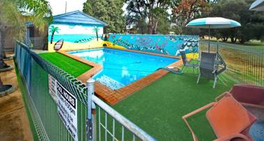 Peppercorn motor inn