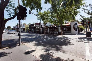 Ilixir Apartments by Ready Set Host