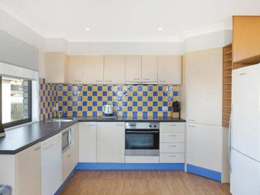 45 Hillside Cres Beach House