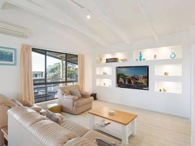 Kianga Parade Beach House