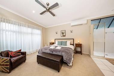 Ravensbourne Escape - Silverwood Lodge