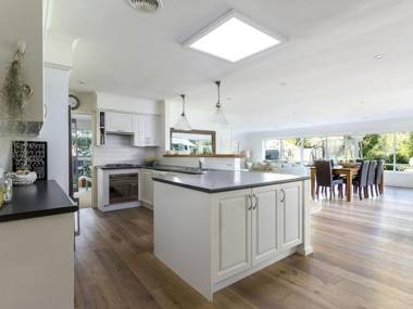 ALLAMBEA - MOUNT ELIZA