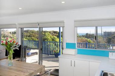 Gracetown Beach House - relaxing beachside holiday