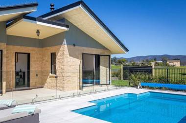 Mandalay Villas - Villa 1