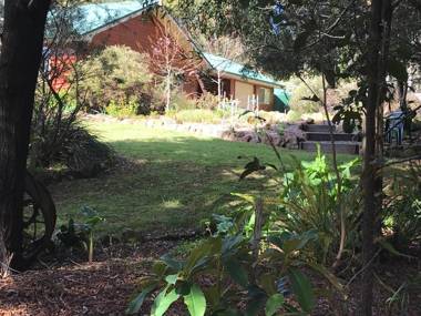 Acacia Hills Retreat