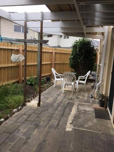 A2 9A in the East Suburb