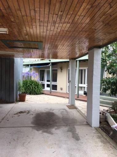 A2 9A in the East Suburb