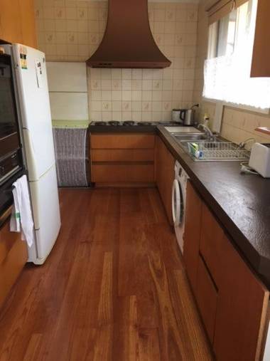 A1 Holiday home close to train station