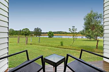 Narangba Motel (formerly Brisbane North B&B and Winery)