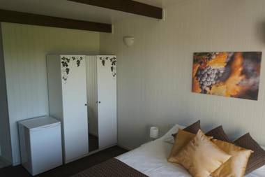 Narangba Motel (formerly Brisbane North B&B and Winery)