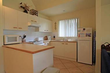 Berrara Lagoon Front Chalet