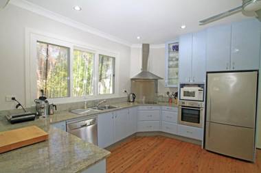 Pope's Beach House Getaway