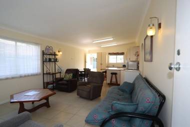 The Surf Way Cottage - Berrara