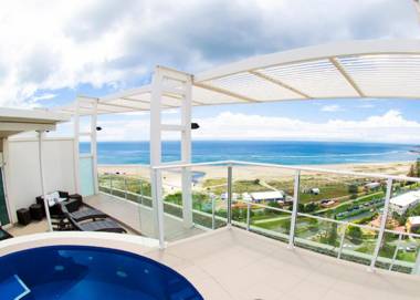 Kirra Surf Apartments