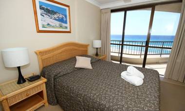San Simeon Beachfront Apartments Tugun